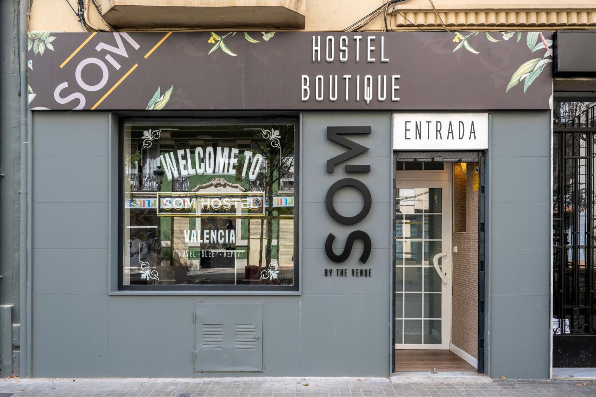 Som Hostel By The Venue Valencia Luaran gambar